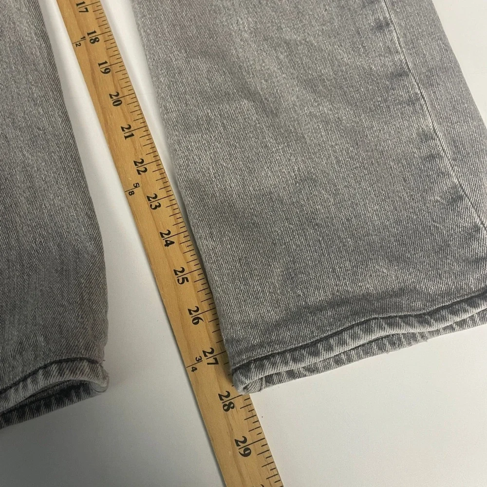Levis 501 Original Fit Gray Straight Leg Button Fly Jeans 33x30 (actual 33x28)